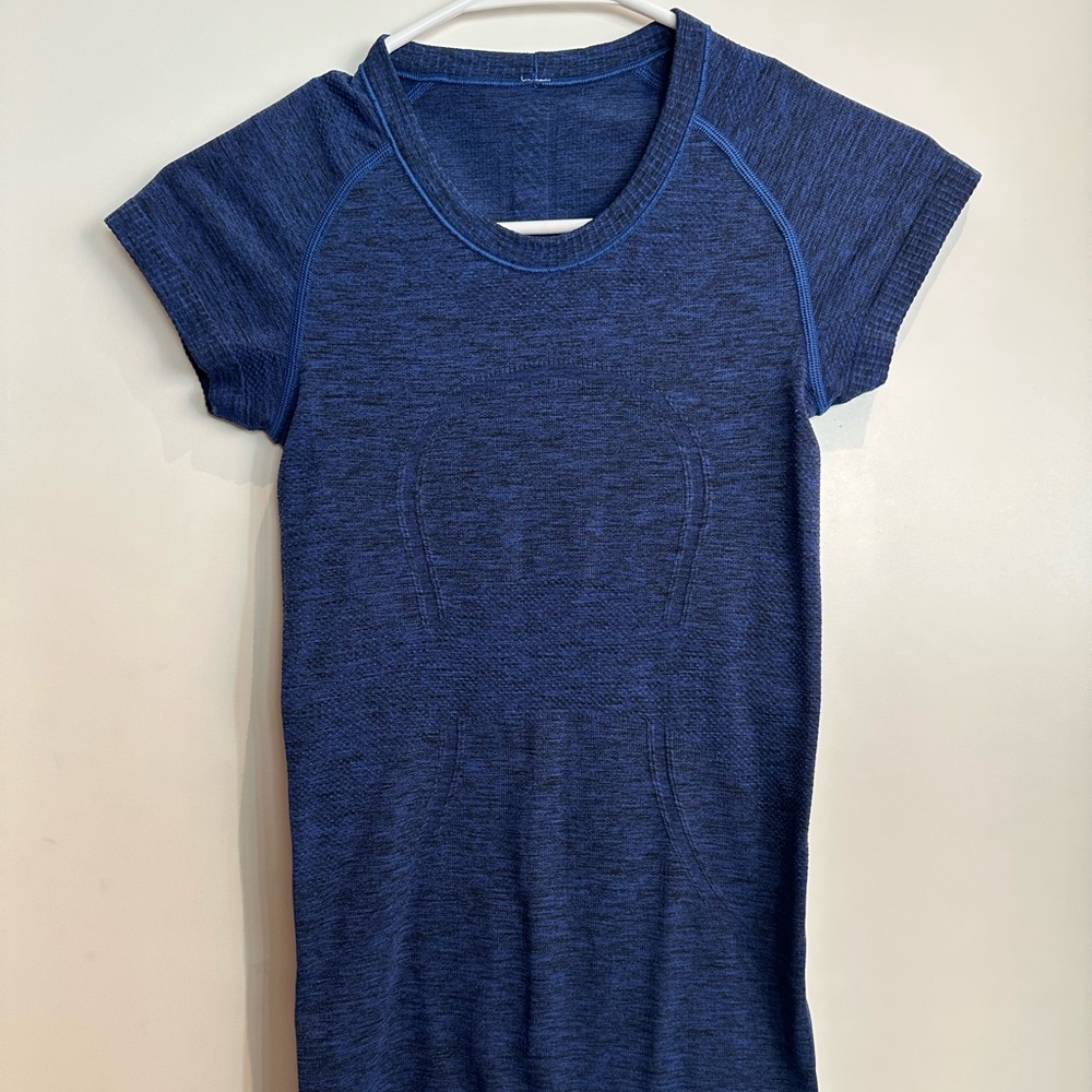 Lululemon swift tech shirt sleeve size 2